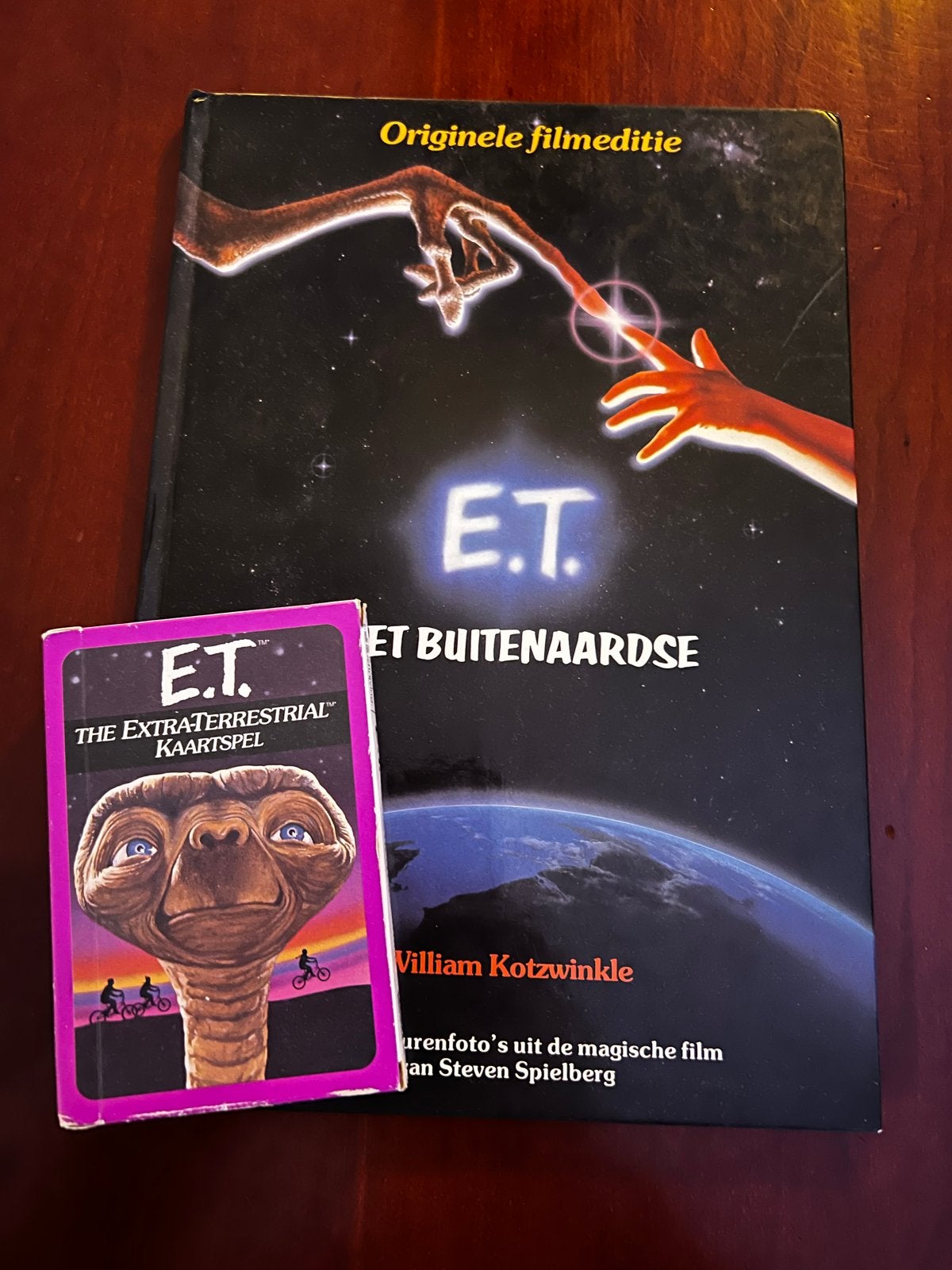 E.T. Het Buitenaardse boek + E.T. Kaartspel, Ophalen, Gelezen, Filmspecifiek