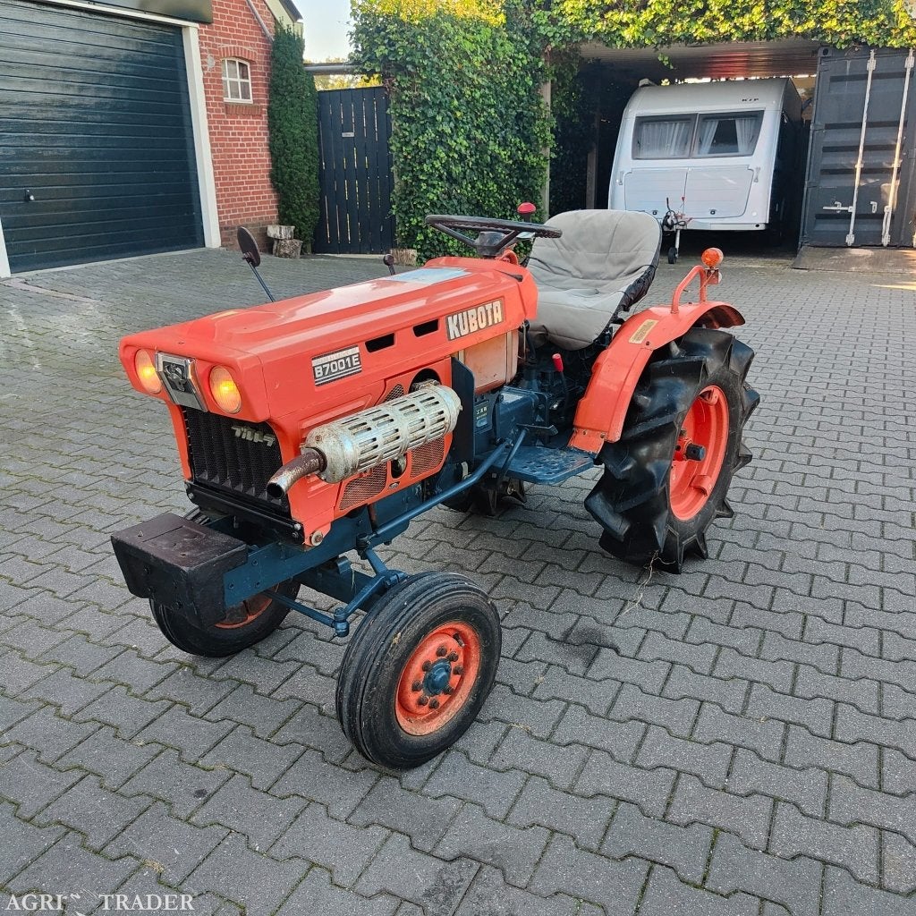 Kubota B7001E MARGE, Gebruikt, Info@fuhlertrading.com, Weerdingerkanaal NZ 126, Tot 80 Pk