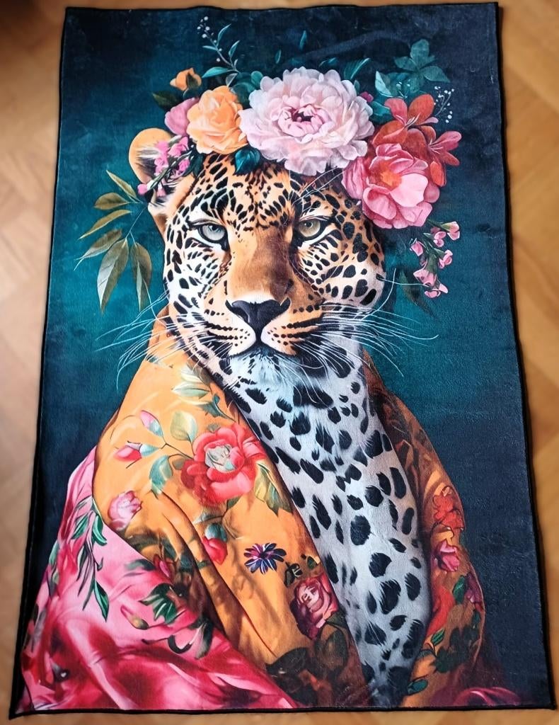 Een fraai vloerkleed met Tijger met bloemen afbeelding, Rechthoekig, Nieuw, 200 cm of meer, 50 tot 100 cm