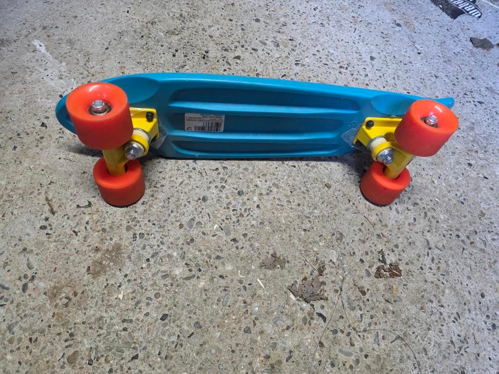 Blauw skateboard met oranje wielen, Ophalen of Verzenden