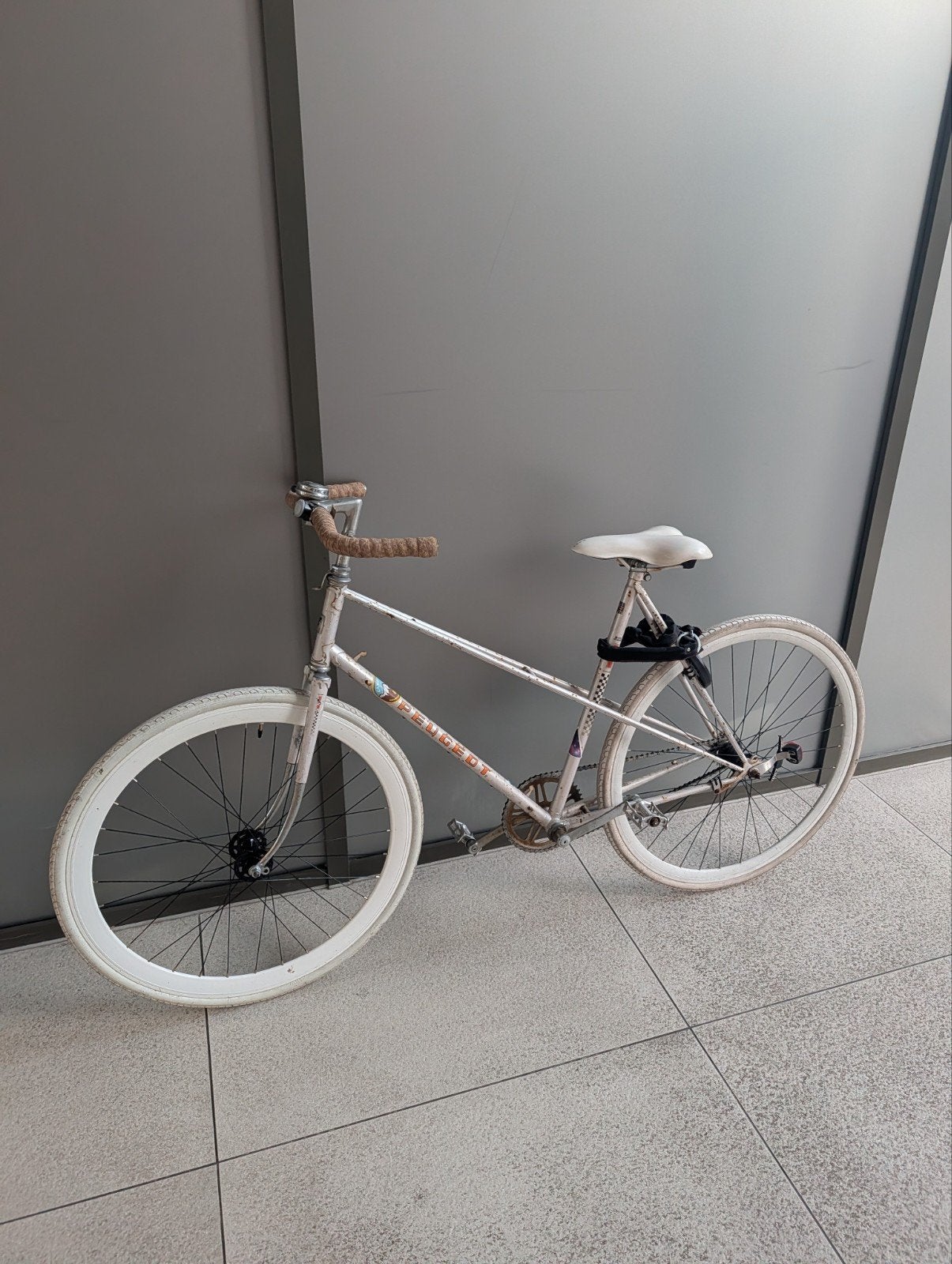 Vintage Peugeot racefiets met slot, Fietsen en Brommers, Fietsen | Racefietsen, Gebruikt, Staal, Dames, 53 tot 57 cm