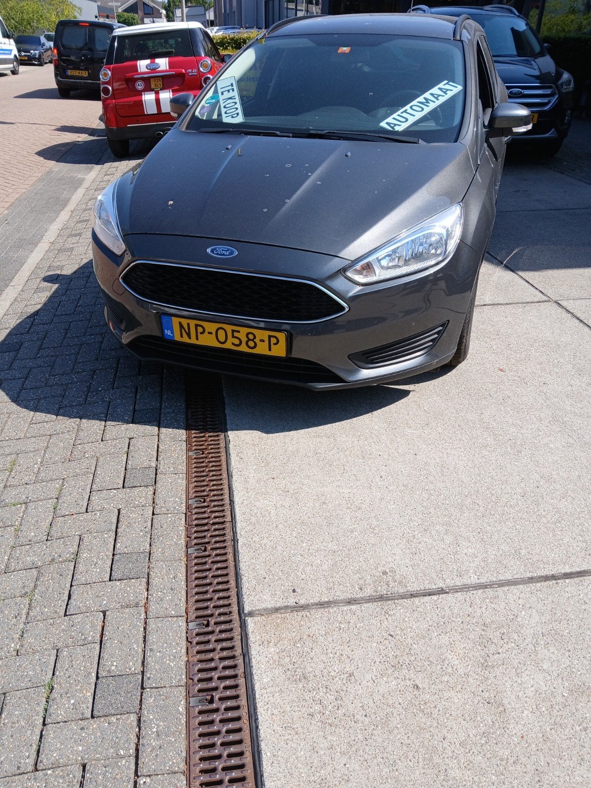 Ford Focus 1.0 Ecoboost 92KW Wagon AUT 2017 Grijs, Auto's, Ford, Zwart, 3 cilinders, 999 cc, 57 €/maand