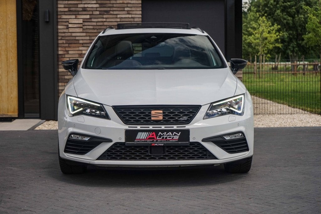 SEAT Leon ST Cupra 300 4Drive Pano/DCC/ACC/Virtual/Beats, Auto's, Automaat, 1557 kg, Gebruikt, Euro 6