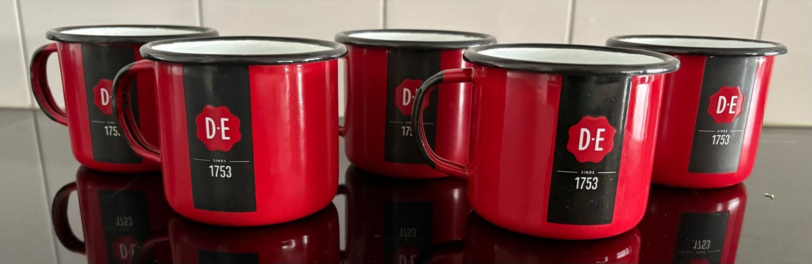 Set van 5 Douwe Egberts emaille mokken, Ophalen of Verzenden