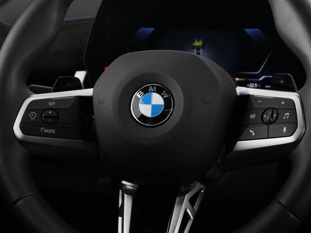 BMW X1 sDrive20i (bj 2025, automaat), 1525 kg, Gebruikt, Zwart, 156 pk