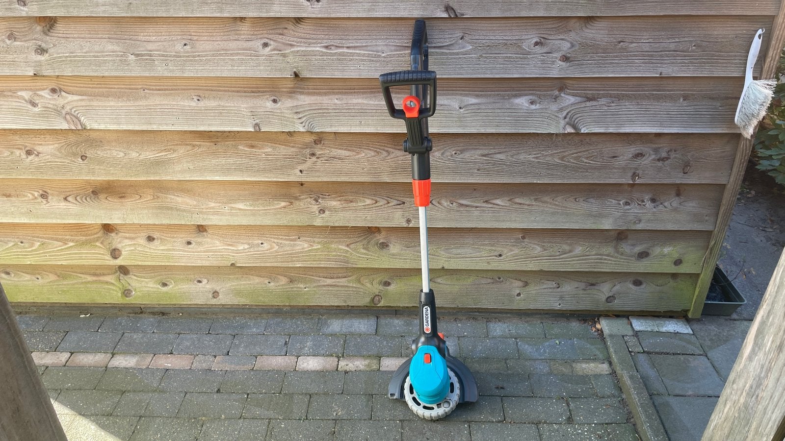 Gardena Gras turbo voor het trimmen en snijden van gazons, Ophalen, Zo goed als nieuw, 10 tot 30 cm, Elektrisch