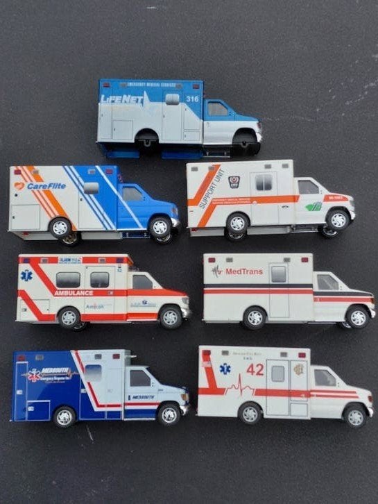 Busch Ford E 350 verzameling partij ambulance voertuigen, Ophalen of Verzenden, Gebruikt, Auto, Overige merken