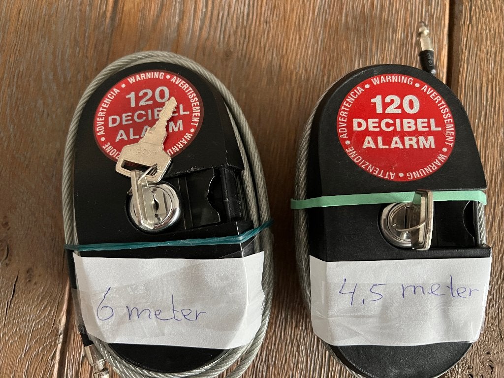 Beveiligingskabels  2 Stuks, Ophalen of Verzenden, Nieuw, Kabel of Snoer