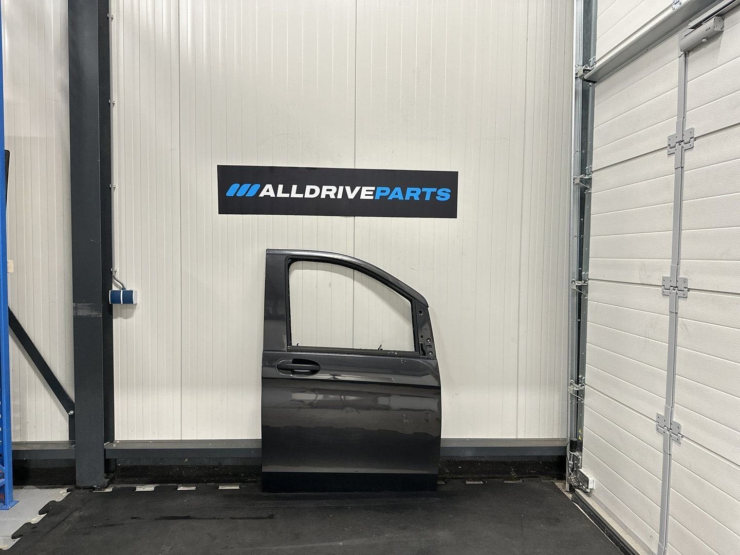 Mercedes Vito W447 voorportier rechts grijs A4477206700