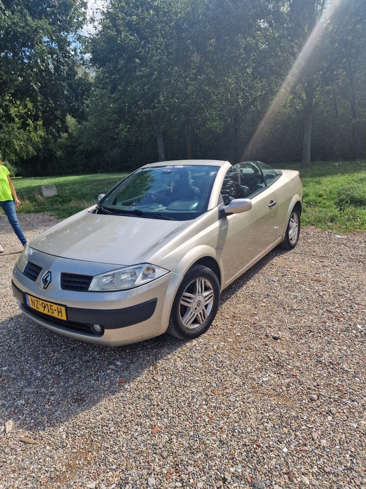 Renault Mégane 1.6 16V Autcom Cabrio 2004 Bruin, Auto's, Voorwielaandrijving, 1295 kg, 4 cilinders, 4 stoelen