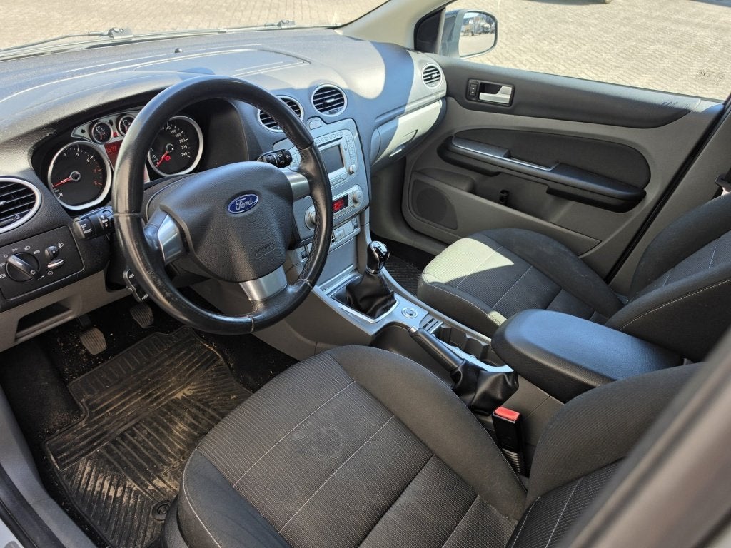 Ford FOCUS Wagon 1.6-16V Titanium Airco APK 11-2027 ✅, Focus, 1596 cc, 15 km/l, Gebruikt