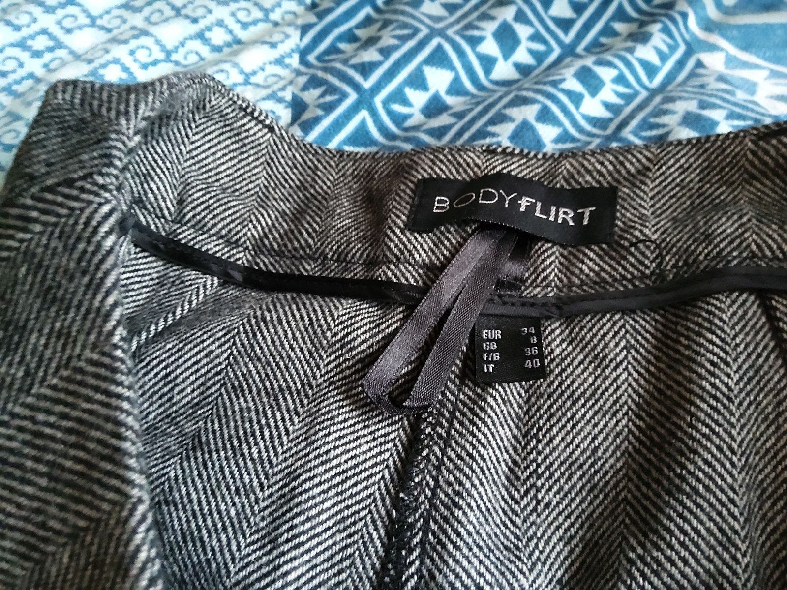 Zgan visgraat pantalon maat 34 Bonprix valt als 36., Kleding | Dames, Ophalen of Verzenden