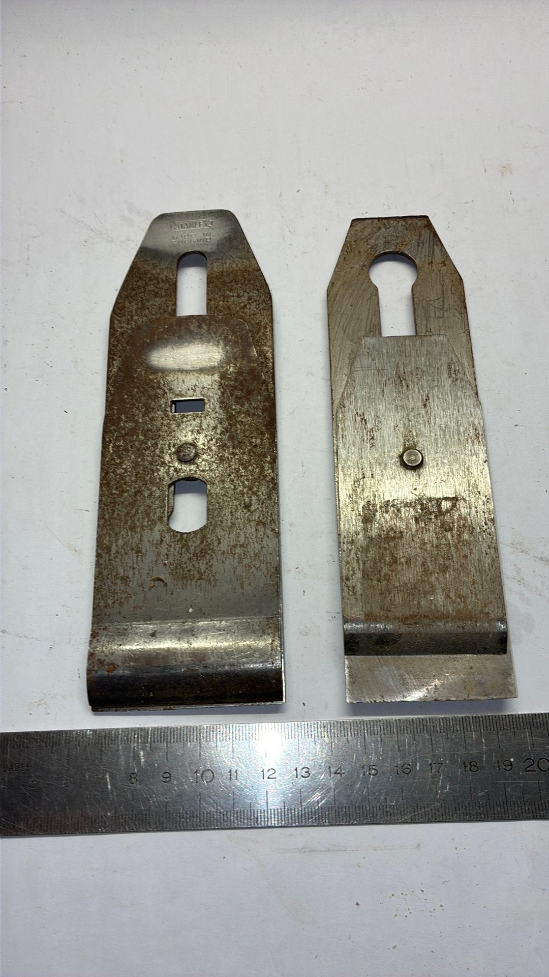 2 schaafbeitels stanley 60mm nooitgedagt 50mm ( schaven ), Antiek en Kunst, Antiek | Gereedschap en Instrumenten, Ophalen of Verzenden