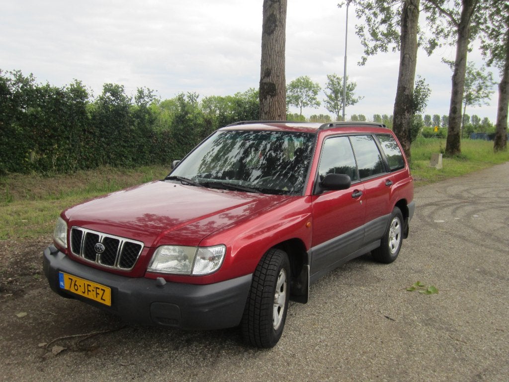 Subaru Forester 2.0 92KW 2002 Rood, 1994 cc, 4 cilinders, Bedrijf, SUV of Terreinwagen