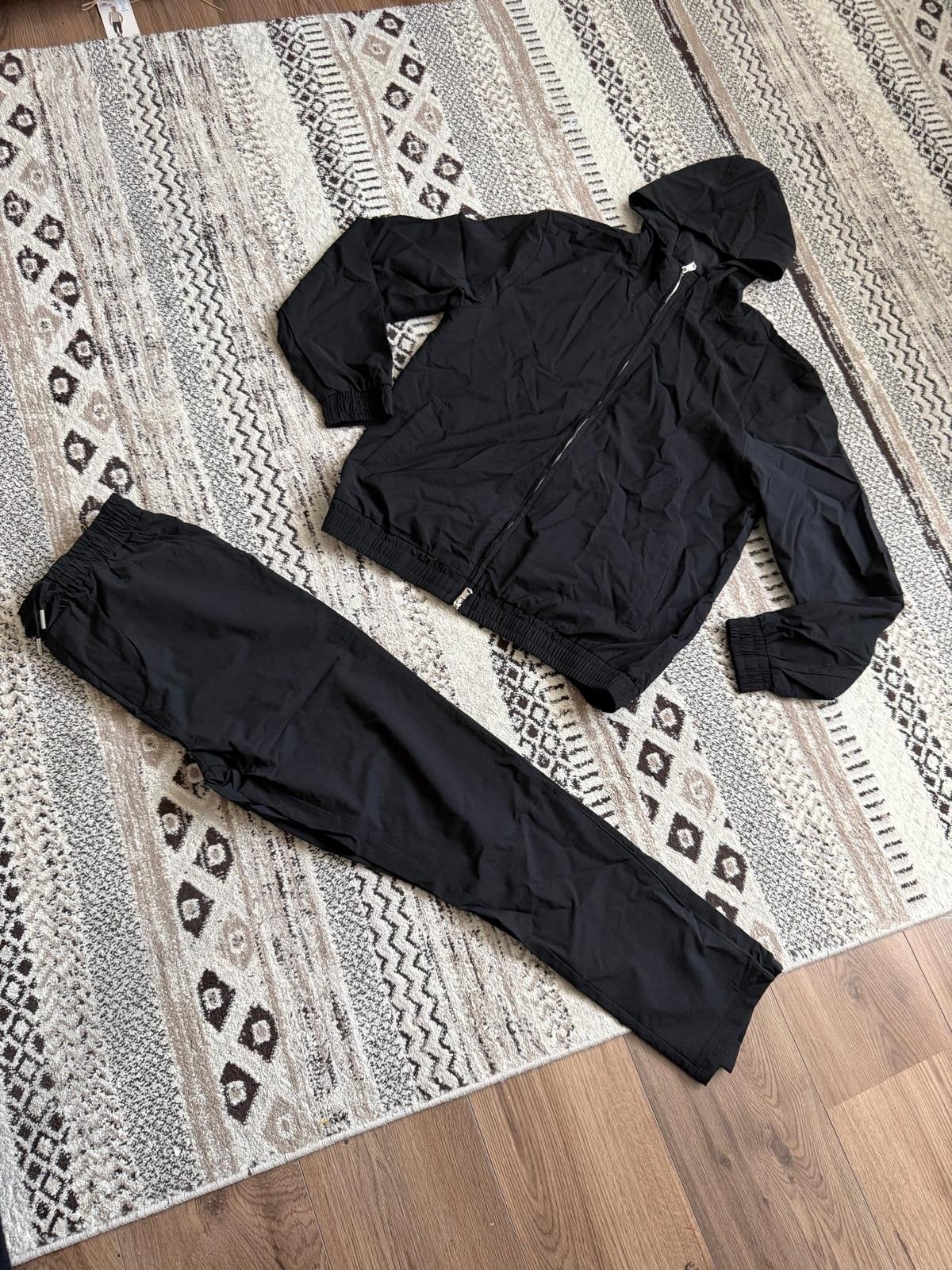 Zwart Nette Pak Maat M (valt als XS-S) - Nieuw, Ophalen of Verzenden, Nieuw, Maat 46 (S) of kleiner, Zwart