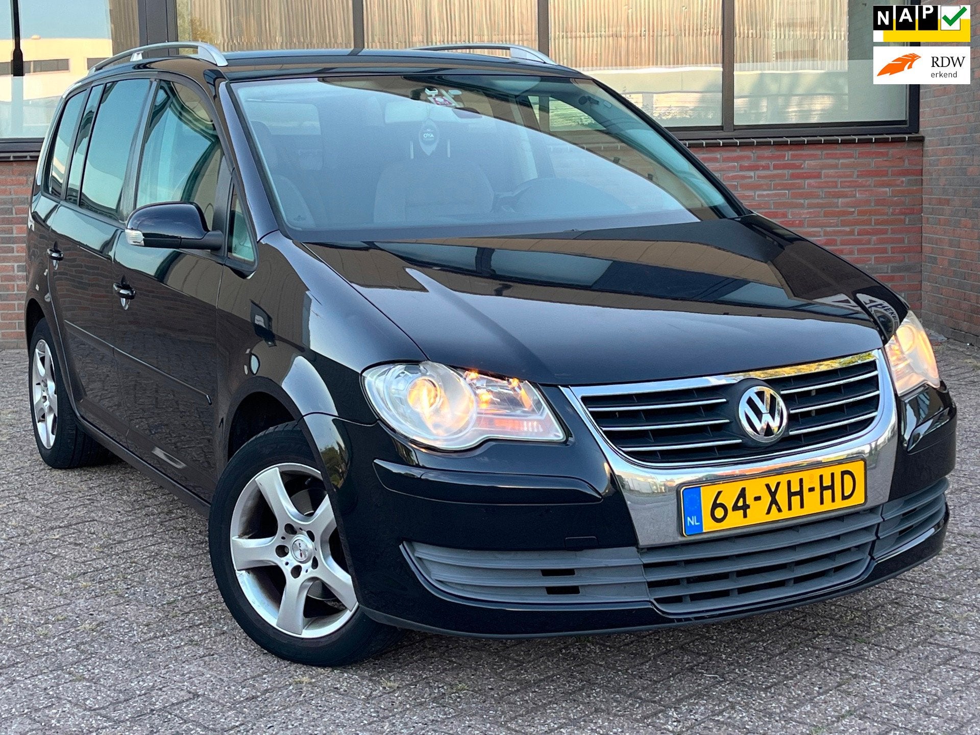 Volkswagen Touran 1.4 TSI Comfortline Business 7 PERSOONS NA, Auto's, Voorwielaandrijving, Gebruikt, 4 cilinders, 7 stoelen