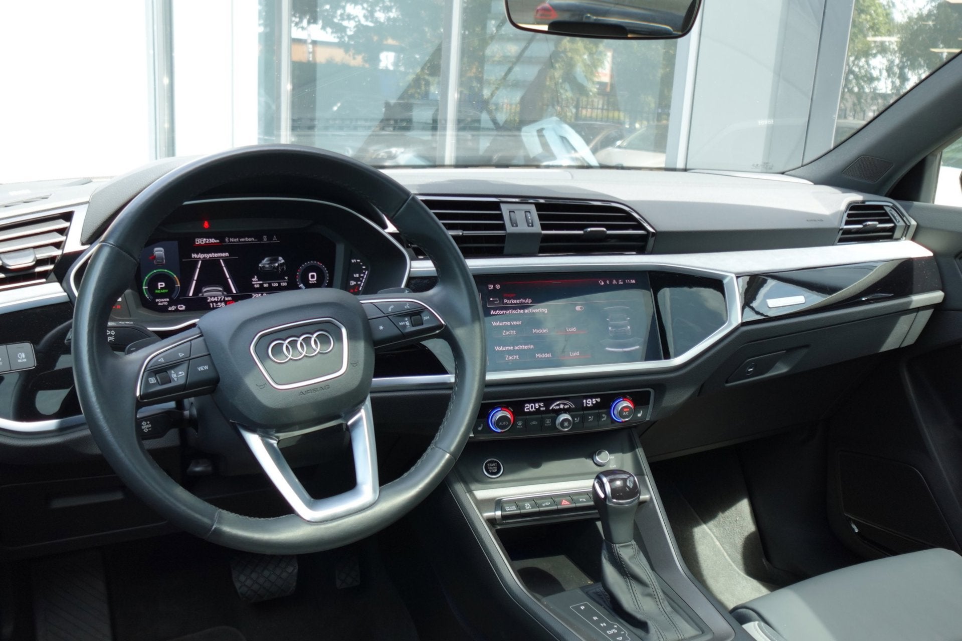Audi Q3 Sportback 45 TFSI e S-line PANO MATRIX CAMERA VOL, Auto's, Audi, 150 pk, Grijs, Hybride Elektrisch/Benzine, SUV of Terreinwagen