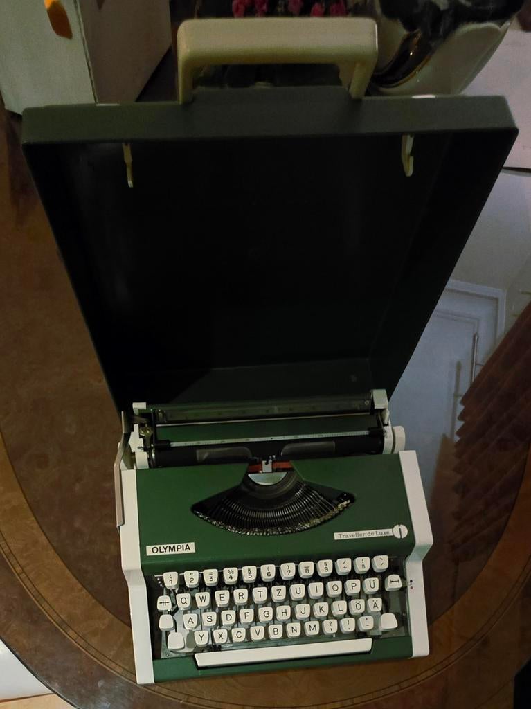 Groene Olympia  Traveller de Luxe Typemachine, Ophalen of Verzenden