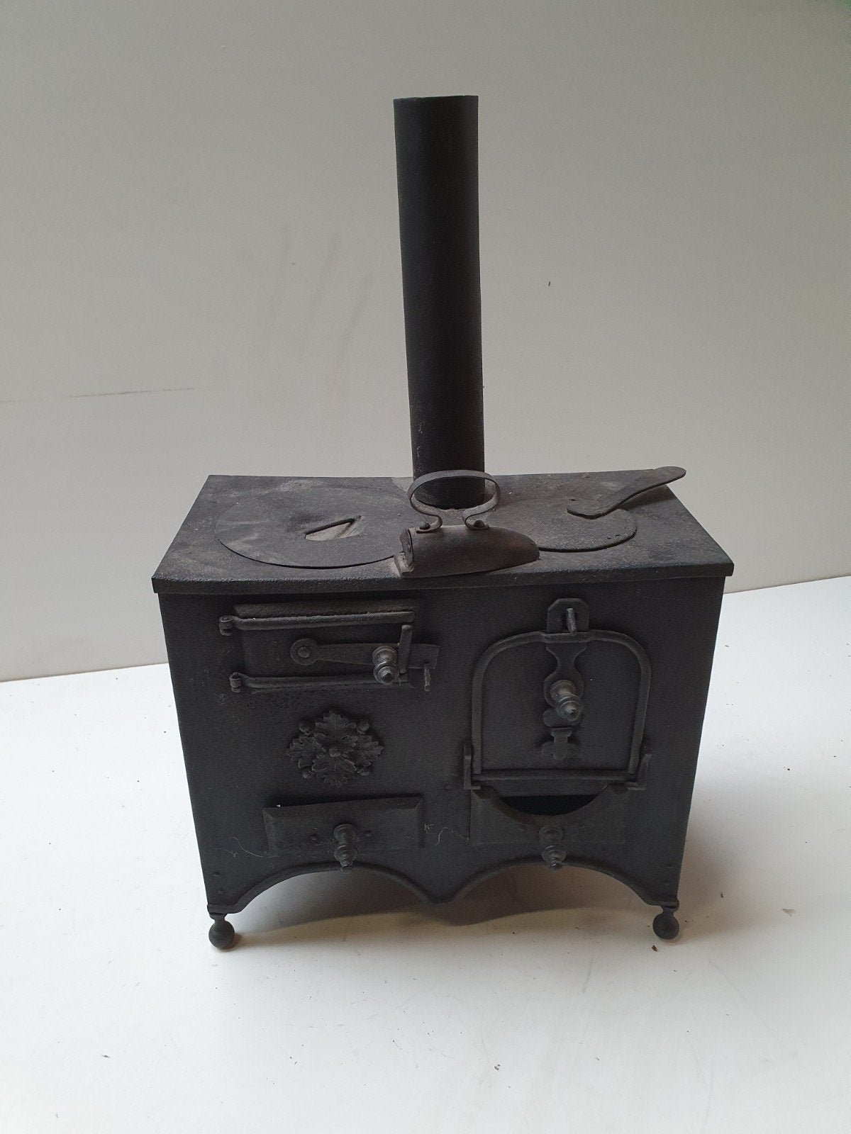 hoekkachel antiek klein, Ophalen of Verzenden, Zo goed als nieuw, Poppenhuis