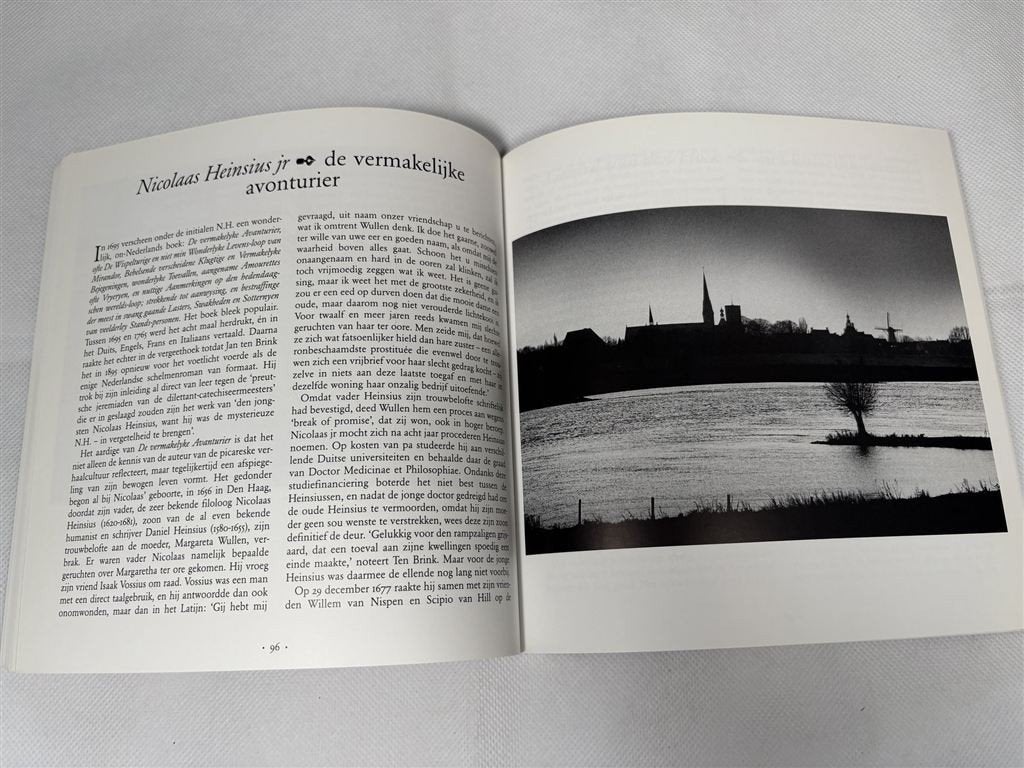 Pen in Ruste — Schrijversgraven in Midden-Nederland, Boeken, Ophalen of Verzenden, Gelezen