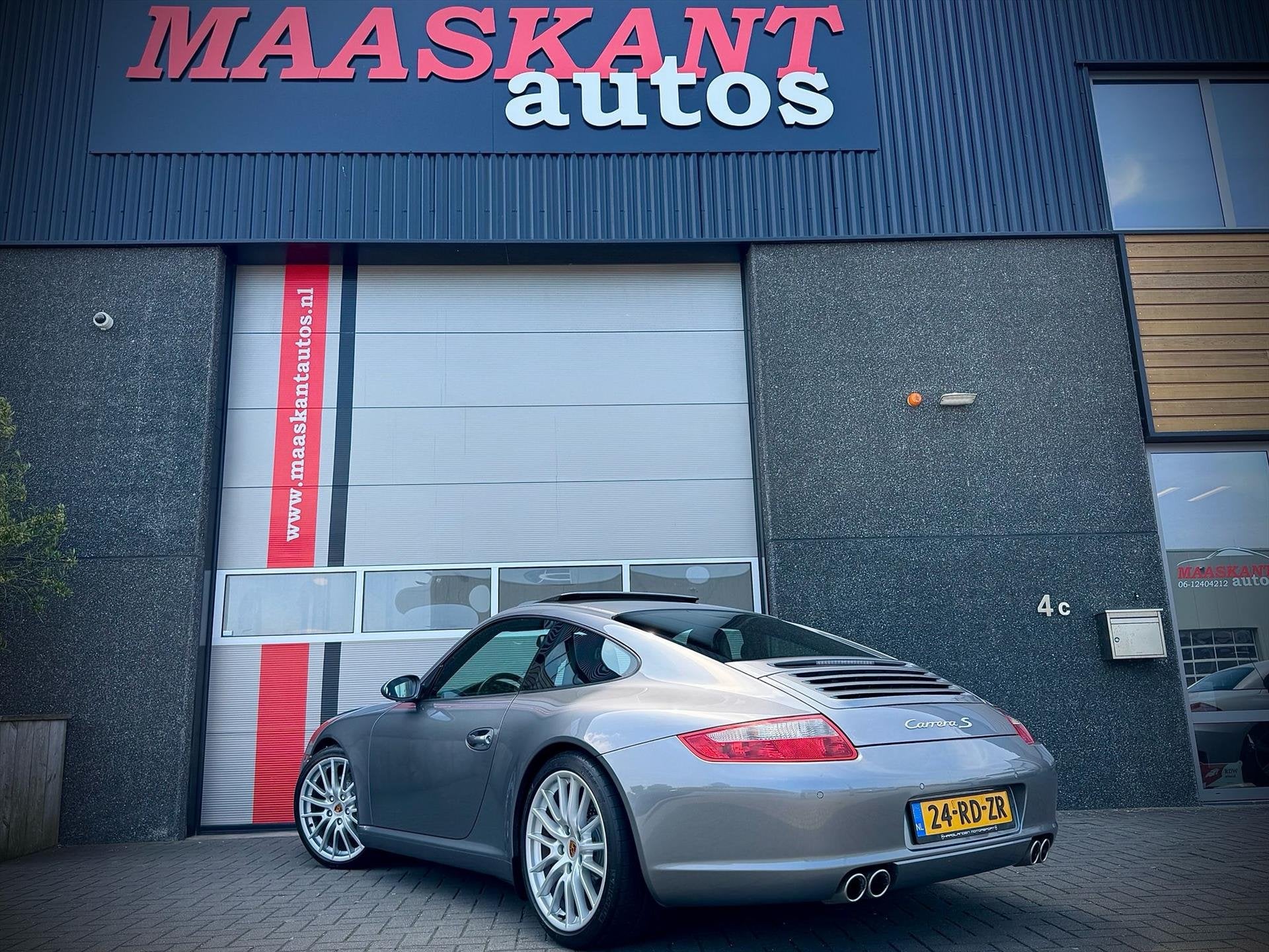Porsche 911 3.8 Carrera S / 997 / Manual / NL car / Sport ch, Achterwielaandrijving, Gebruikt, Zwart, 4 stoelen