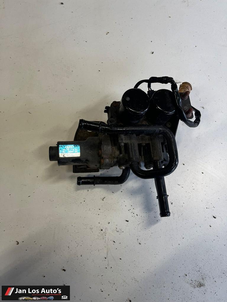 Waterpomp Audi A8 D2 4D0959617C, Gebruikt, -, -, -