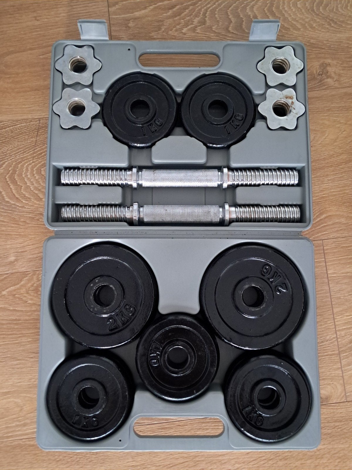 Dumbbell set in koffer - Ideaal voor thuis training, Sport en Fitness, Ophalen, Gebruikt, Rug, Dumbbell