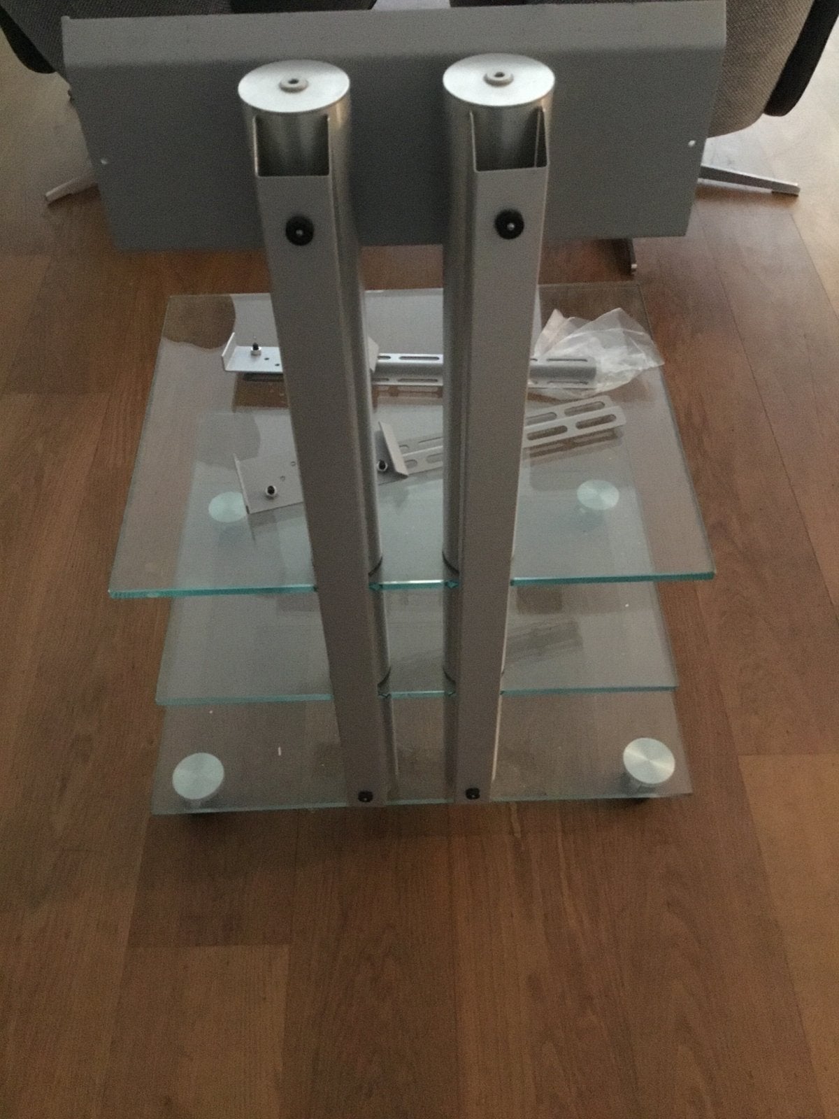 Spectral PL61 TV-meubel met glazen planken, Huis en Inrichting, Ophalen, 100 tot 150 cm, 50 tot 100 cm, Modern