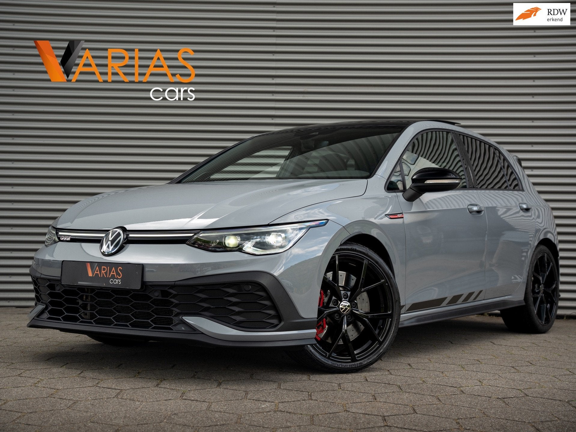 Volkswagen Golf 2.0 TSI GTI CLUBSPORT Akra Pano 27-2-2028 GA, Auto's, Dealer onderhouden, Gebruikt, Zwart, Automatische klimaatregeling