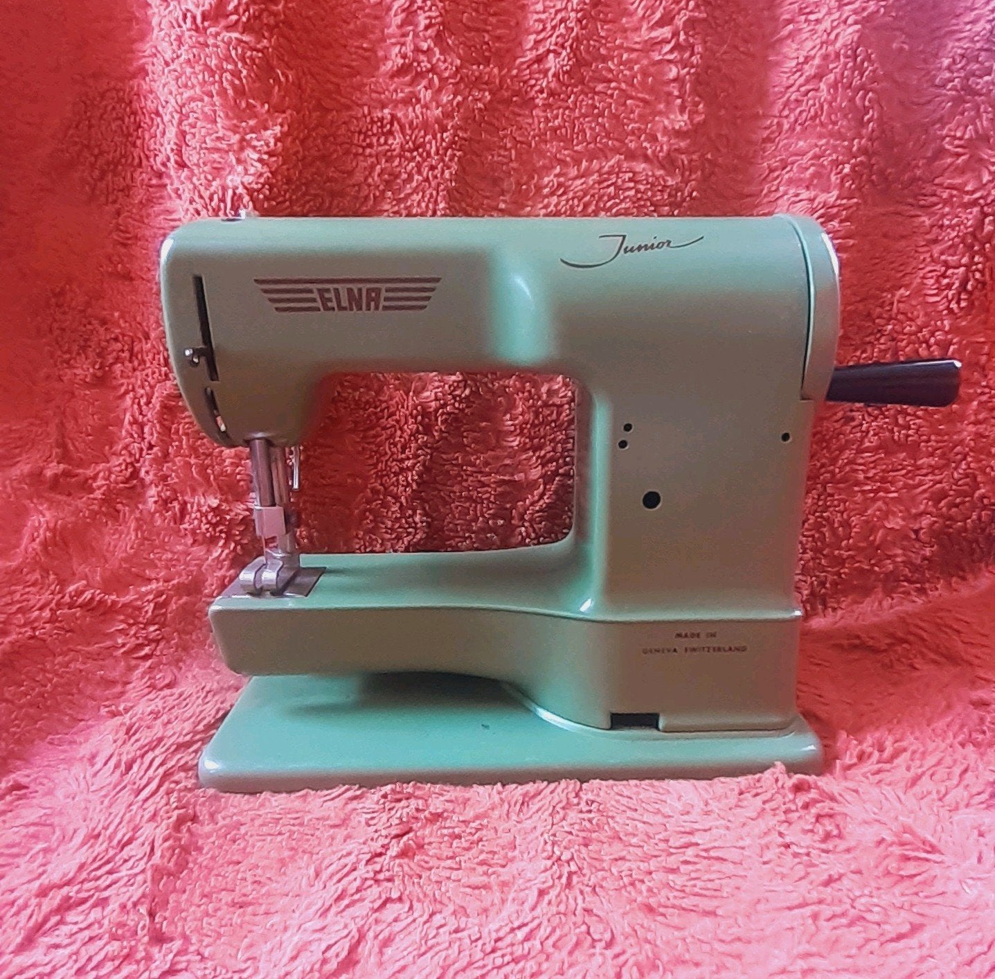Een zeldzame Elna Junior kindernaaimachine met koffer, Ophalen of Verzenden