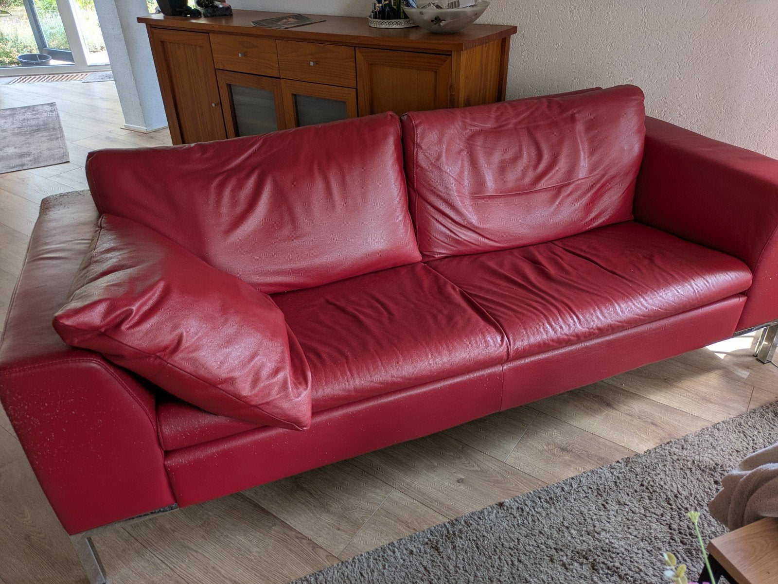 2 Comfortabele rode banken , 2 en 2,5 zits, Huis en Inrichting, Banken | Bankstellen, Ophalen, Gebruikt, 75 tot 100 cm