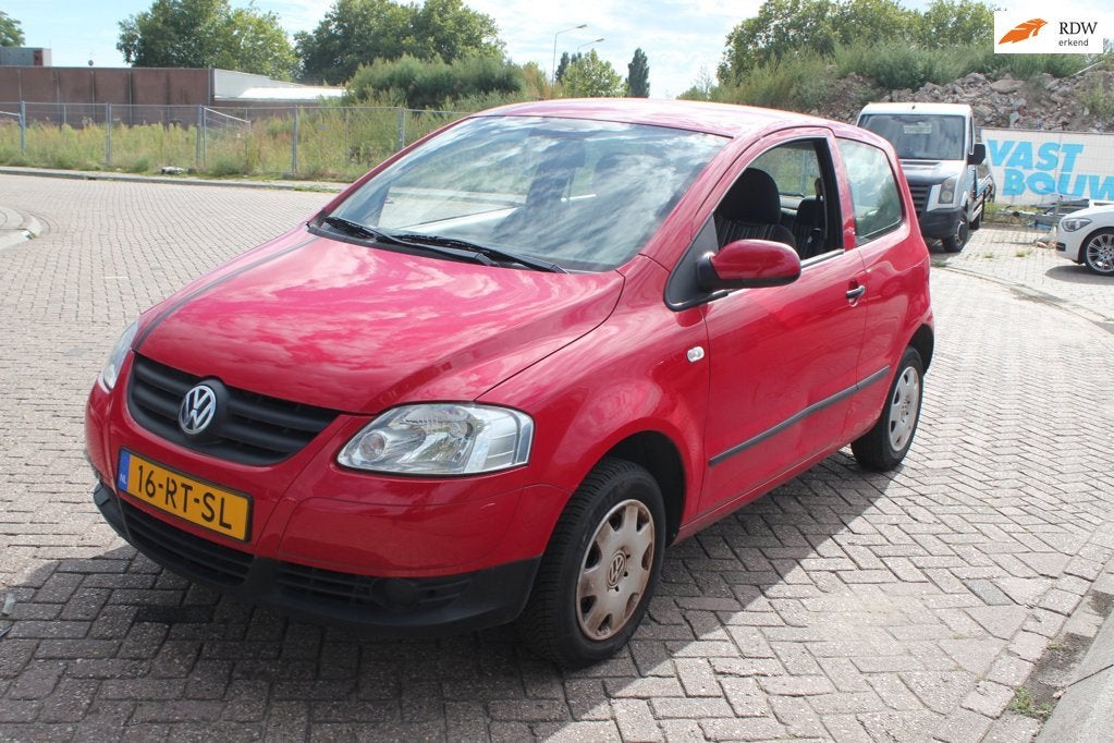 Volkswagen Fox 1.4 Trendline/ elektrisch ramen/ stuurbekrach, Auto's, Volkswagen, Voorwielaandrijving, 15 km/l, 4 cilinders, 4 stoelen