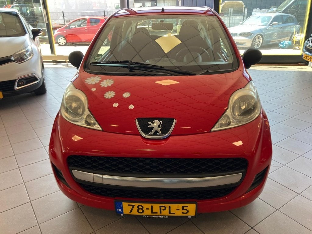 Peugeot 107 1.0-12V XR APK 8-27 BJ 2010 ! (bj 2010), Auto's, Gebruikt, 4 stoelen, 68 pk, Origineel Nederlands