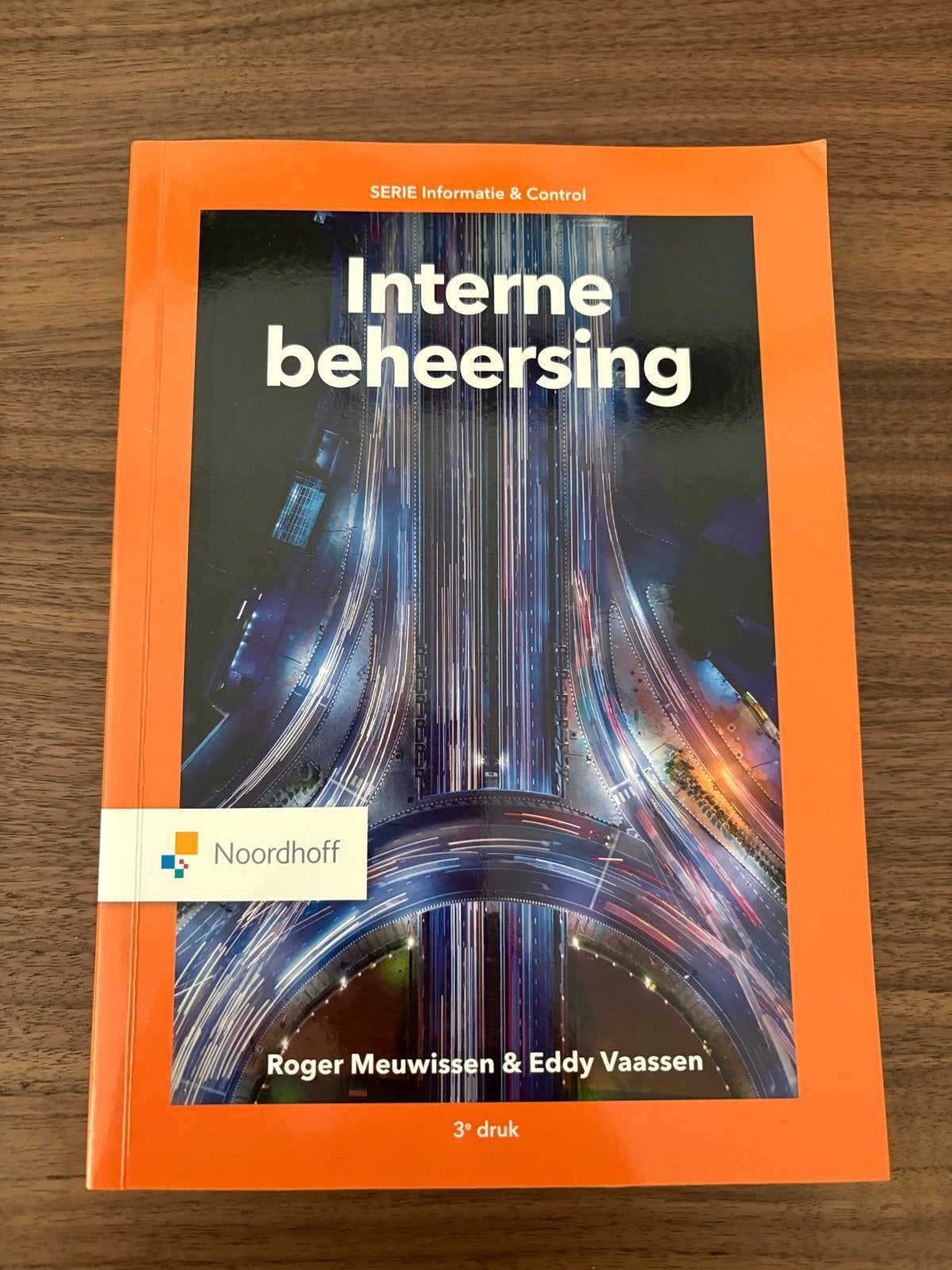 Interne beheersing - Roger Meuwissen & Eddy Vaassen, Boeken, Ophalen of Verzenden, Gamma, Zo goed als nieuw, HBO