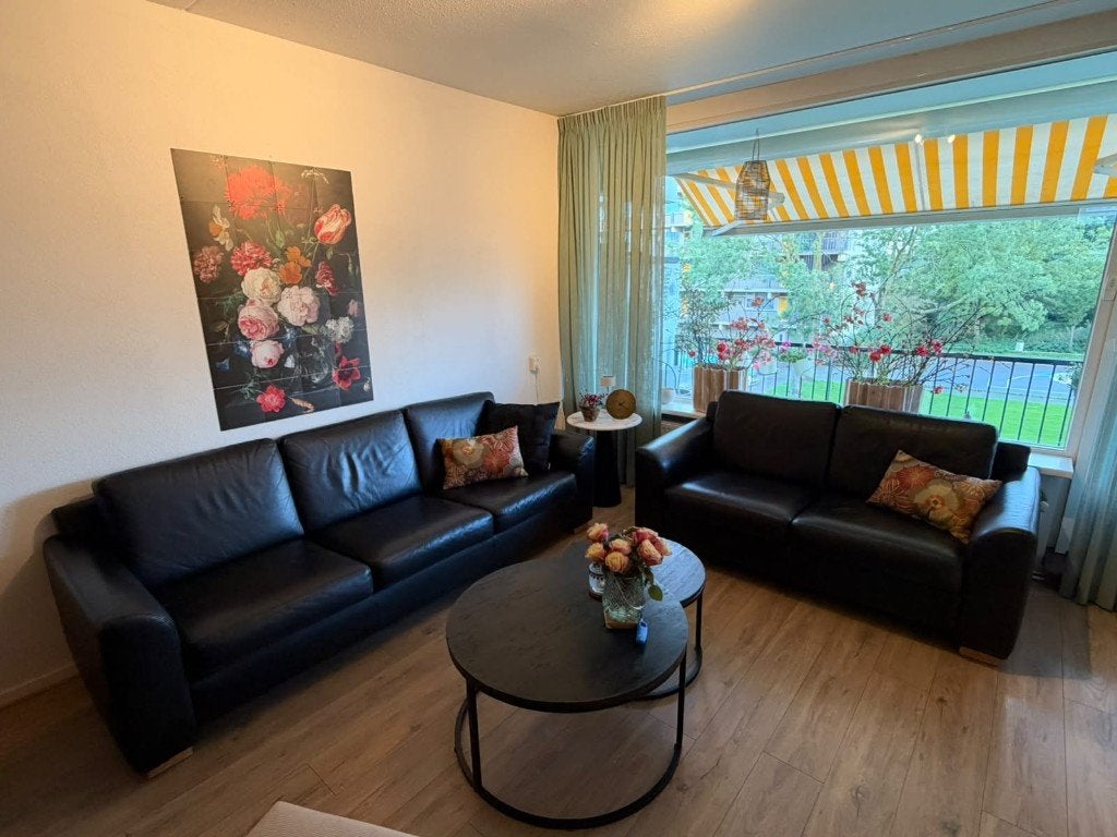Bankstel zwart leer, Ophalen, Overige maten, Rechte bank, 200 tot 250 cm