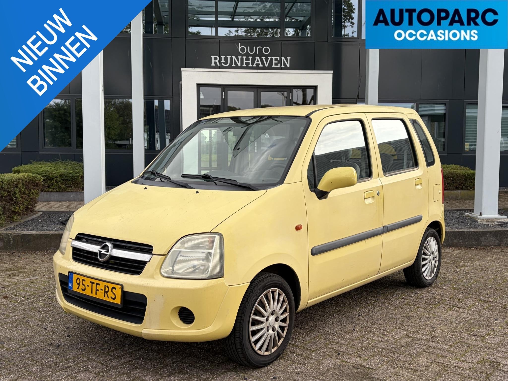 Opel Agila 1.0-12V Flexx cool , AIRCO, LEUKE VERKLEURDE GELE, Auto's, Voorwielaandrijving, Stof, Gebruikt, 31 €/maand