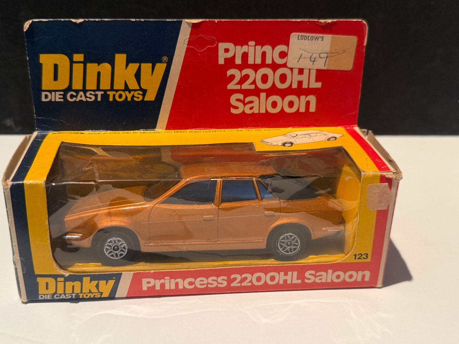 Dinky Toys Princess 2200HL Saloon - Nieuw in doos, Ophalen of Verzenden, Nieuw, Auto