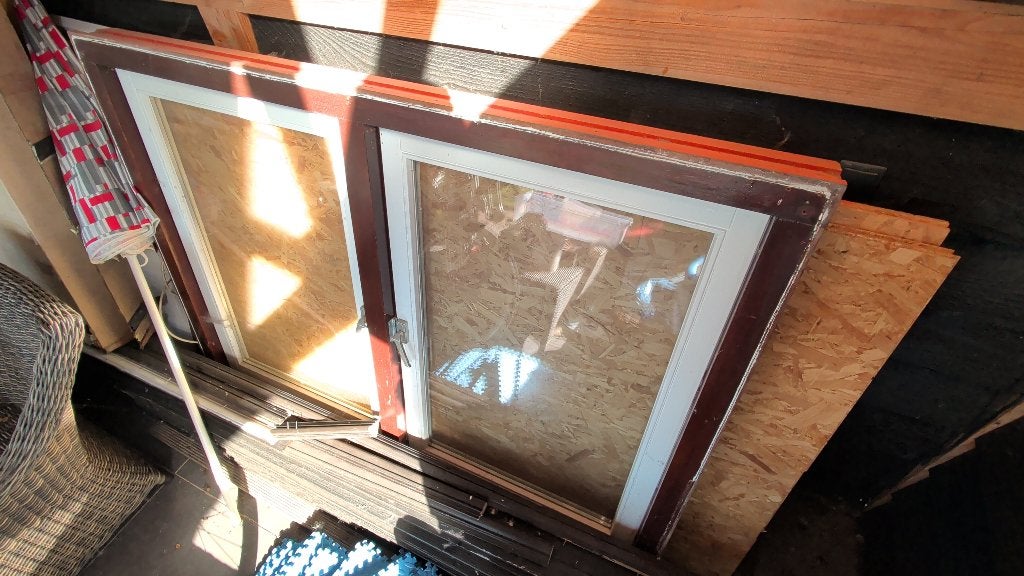 Hardhouten kozijn met 2 openslaande ramen 1800x1300, Raamkozijn, Zo goed als nieuw, 150 tot 225 cm, Inclusief glas