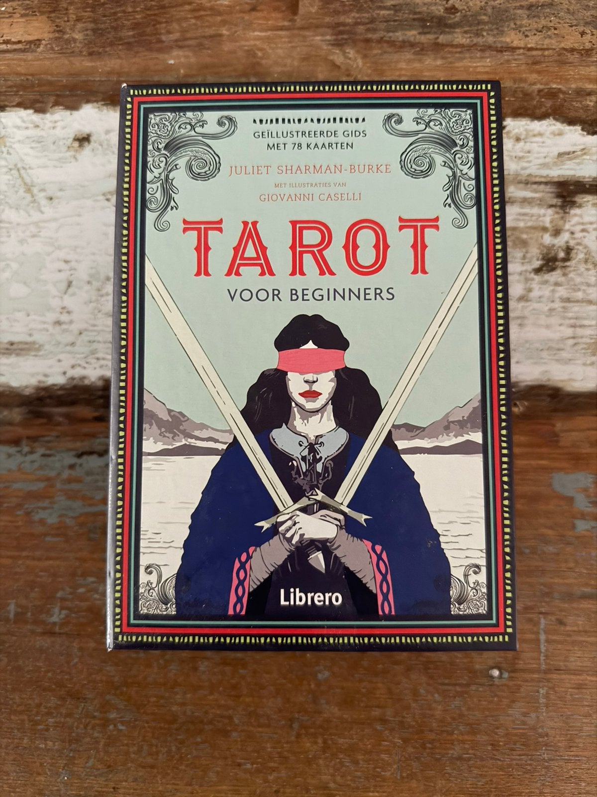Juliet Sharman-Burke - Tarot voor beginners, Tarot of Kaarten leggen, Ophalen of Verzenden, Zo goed als nieuw, Juliet Sharman-Burke