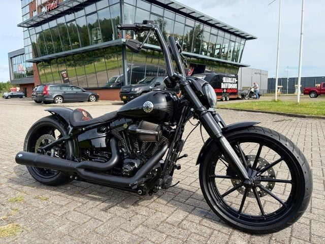 Harley-Davidson FXSB SOFTAIL BREAKOUT SPECIAL (bj 2013), Motoren, Dopplerlaan 26
9207 HC  Drachten, NL, H-D Benelux B.V., Bedrijf