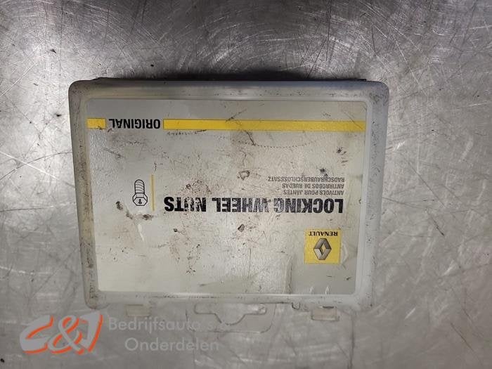 Wielslot Set van een Renault Trafic, Gebruikt, -, Renault, -