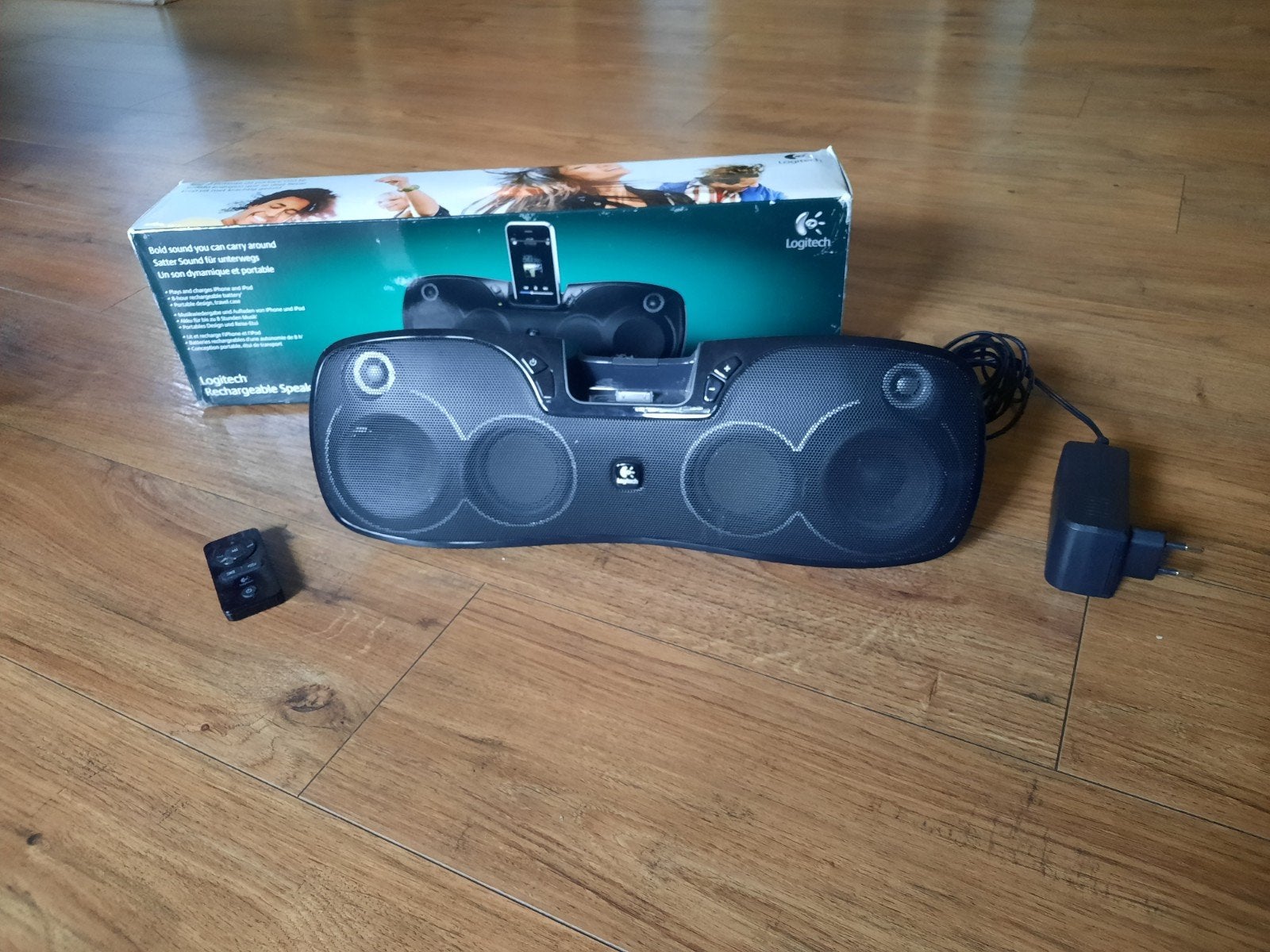 Logitech S715i Oplaadbare Speaker met Afstandsbediening, Overige merken, Gebruikt, Draagbaar, Ophalen of Verzenden