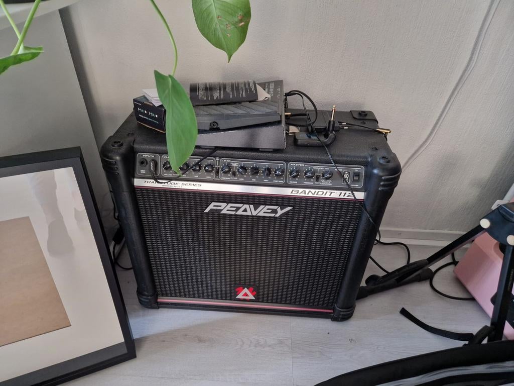Peavey Bandit 112 redstripe gitaarversterker, Ophalen, Gebruikt, Gitaar, 50 tot 100 watt