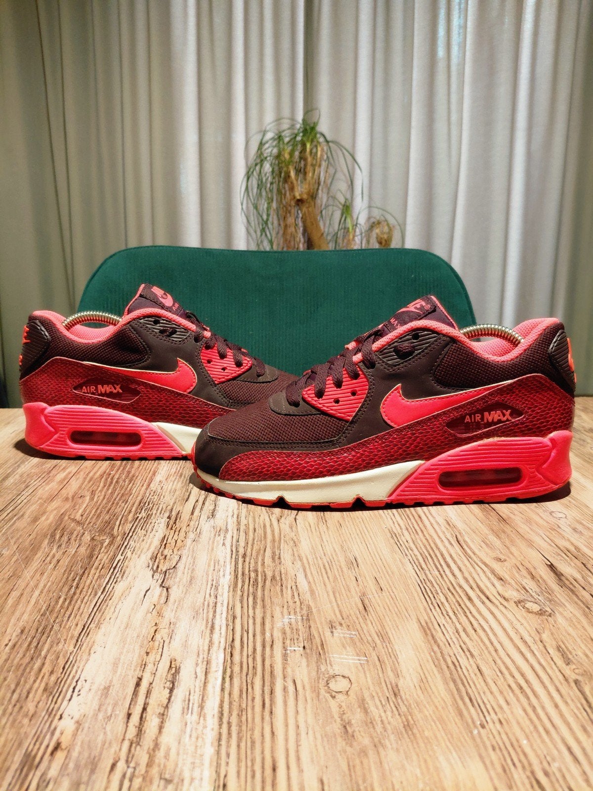 Nike Air Max 90 Special Ed 'Snakeskin-Hyper Punch' Size 38,5, Ophalen of Verzenden, Rood, NIKE., Sneakers of Gympen