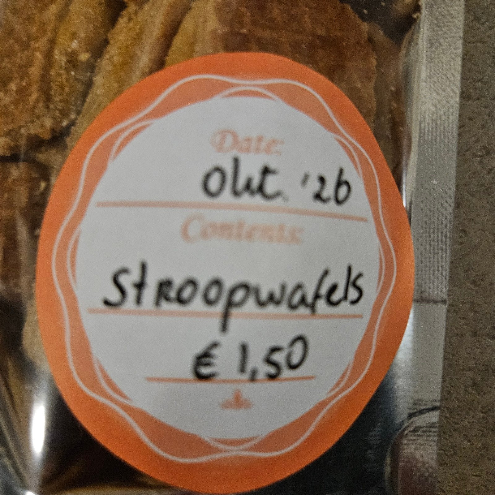 vries gedroogde stroopwafels, Ophalen