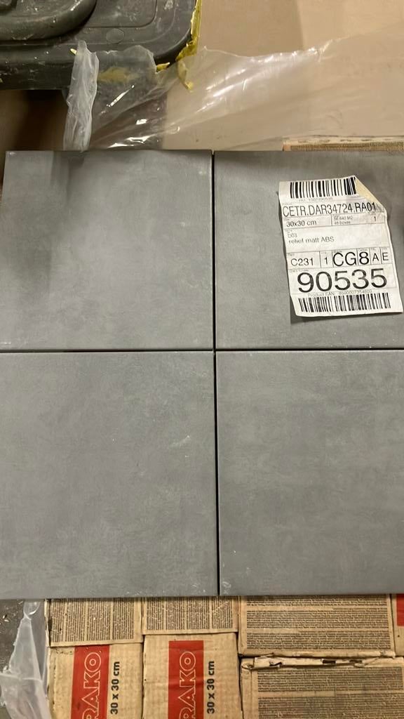 Tegels 30x30 rako 37,44 m2, Ophalen of Verzenden, Zo goed als nieuw, Beton, Terrastegels