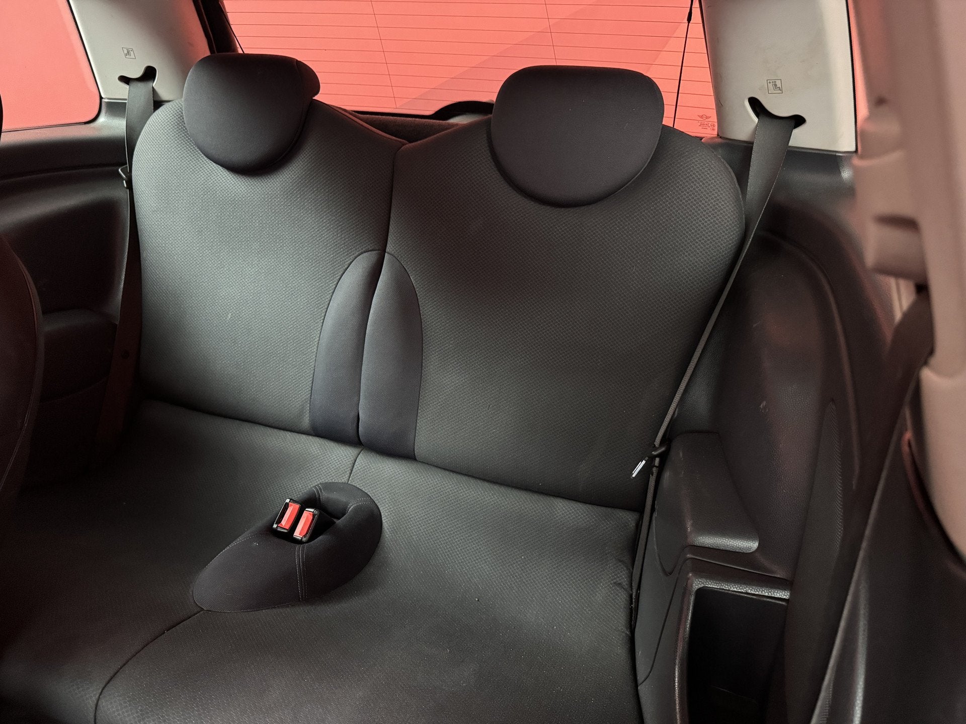 MINI 3-deurs 1.6 Cooper Pepper | Pano | Airco | (bj 2005), Auto's, Voorwielaandrijving, Stof, Gebruikt, Zwart