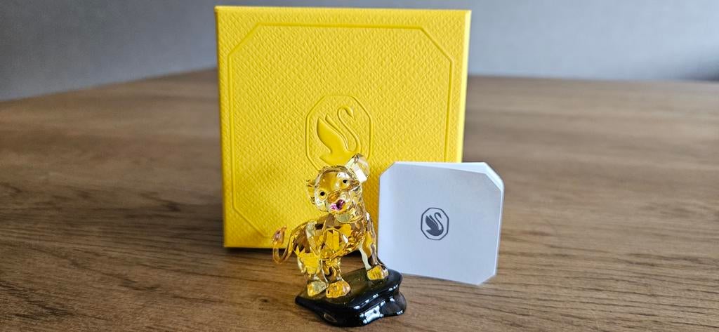 Swarovski Disney Lion King Simba, Ophalen of Verzenden, Nieuw, Figuurtje