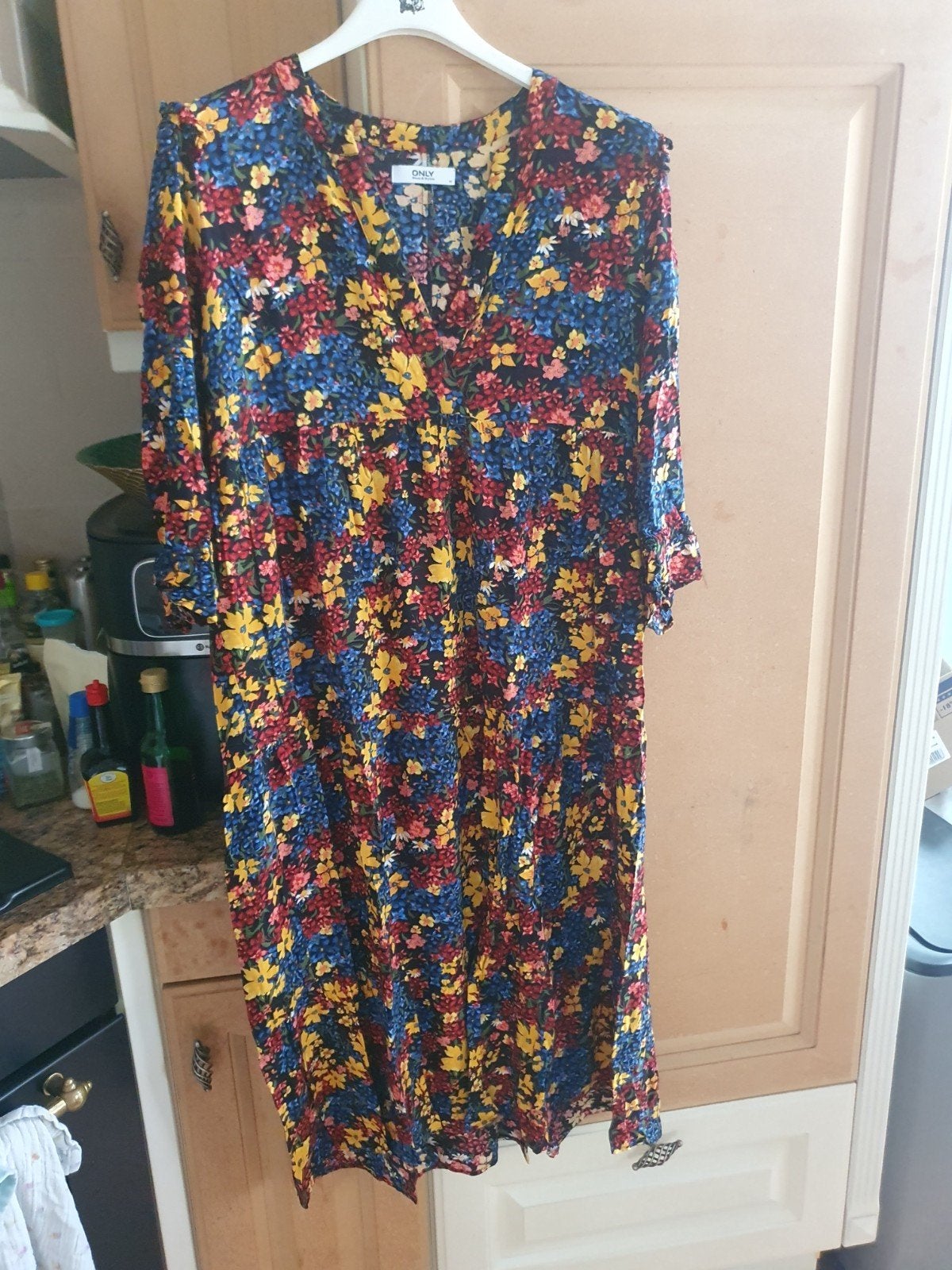 Te koop Only jurk bloemen maat 42, Ophalen of Verzenden, Zo goed als nieuw, Maat 42/44 (L), Boven de knie