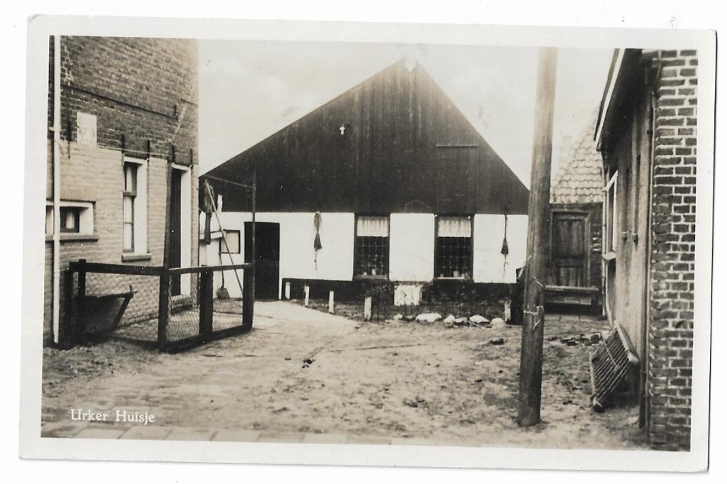 Urker Huisje, Ophalen of Verzenden, 1940 tot 1960, Ongelopen, Flevoland